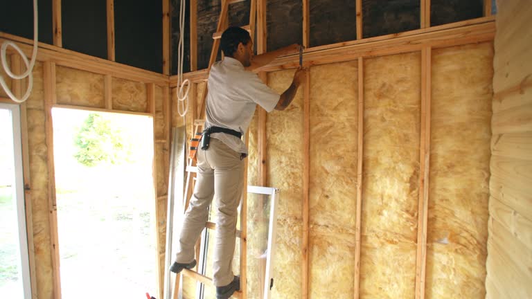 Types of Insulation We Offer in Youngstown, OH